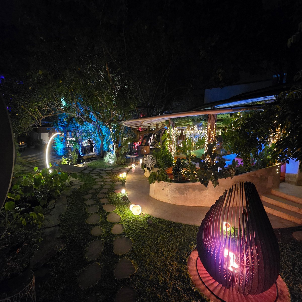 Ju Bali - Magic Garden Restaurant