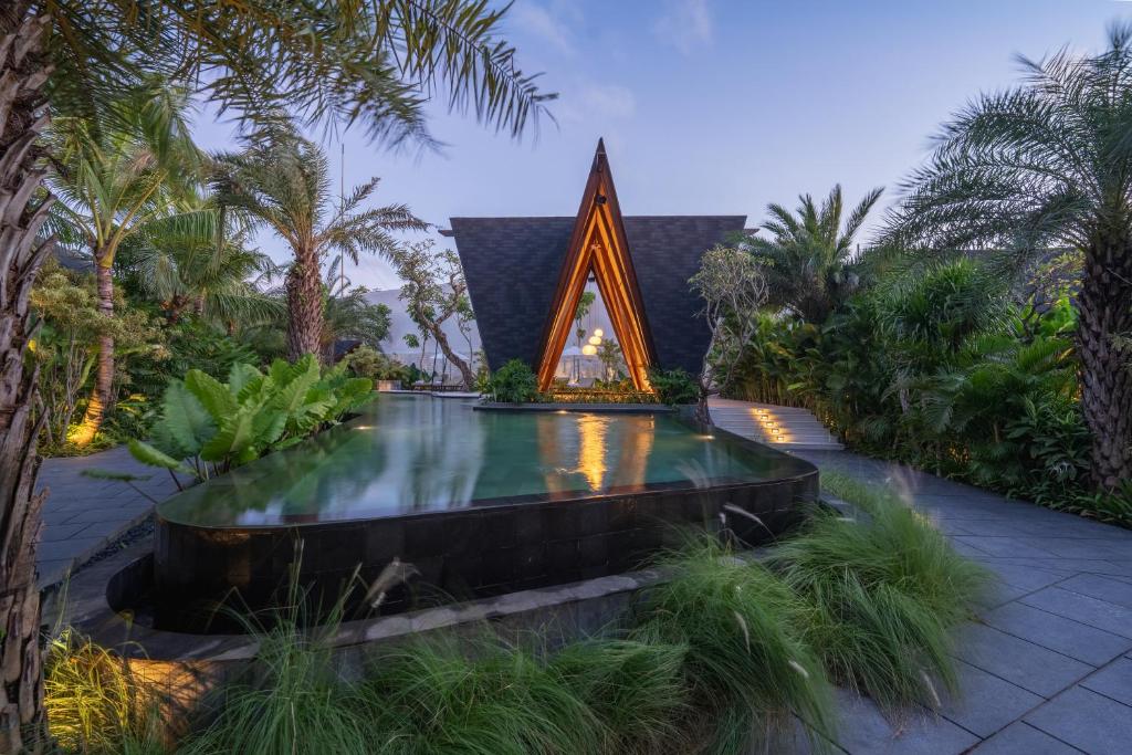 Nuju Uluwatu