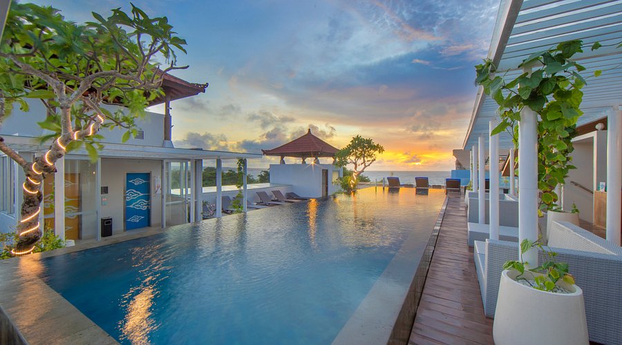 Kuta Beach Hotel