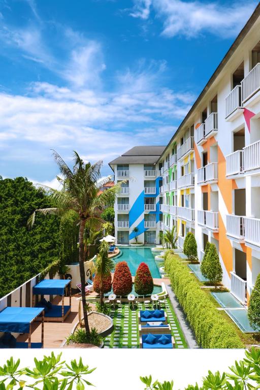 Bliss Surfer Hotel