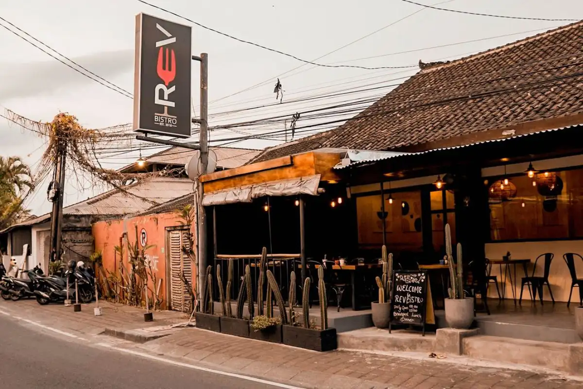 Rev Bistro