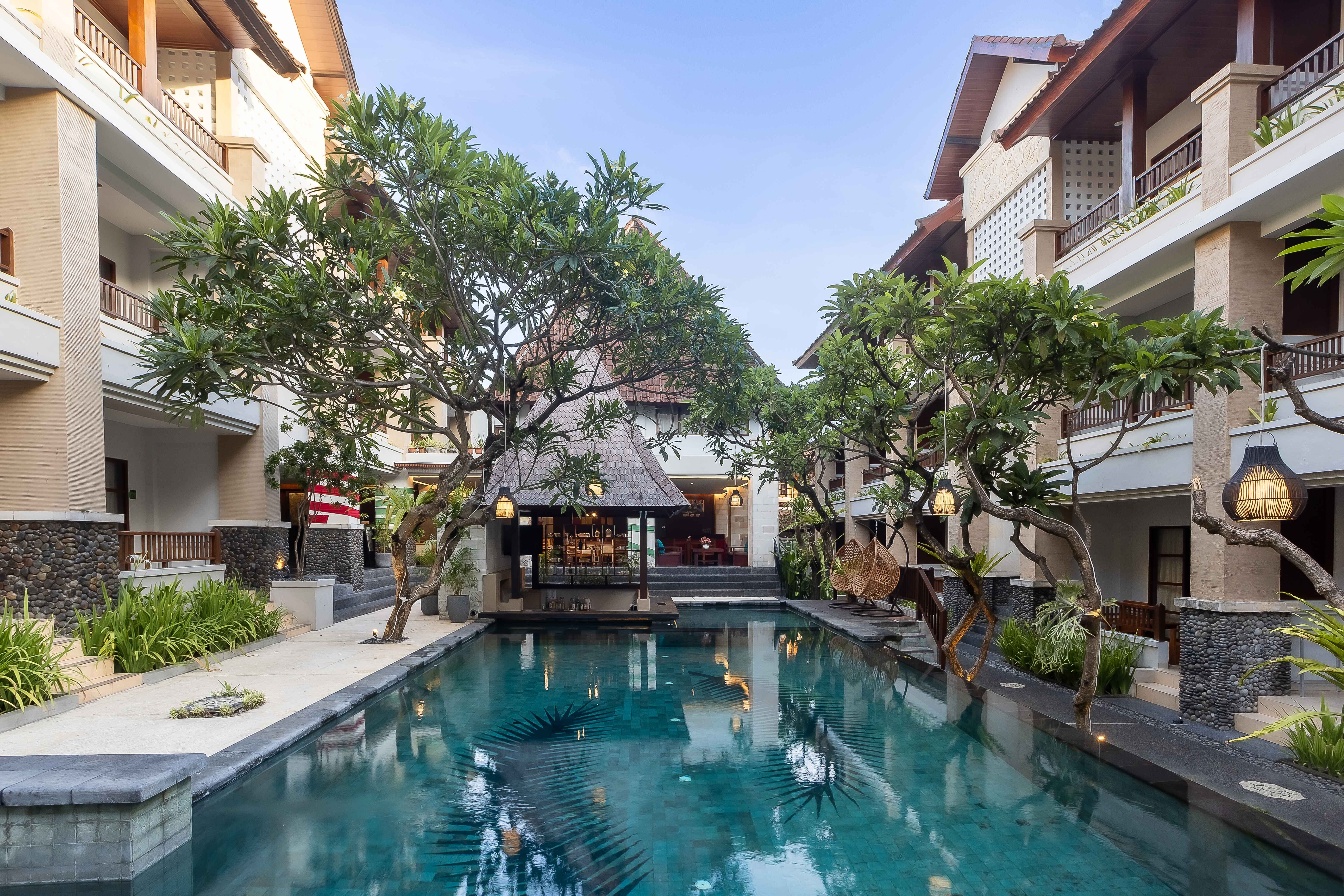 Fourteen Roses Beach Hotel