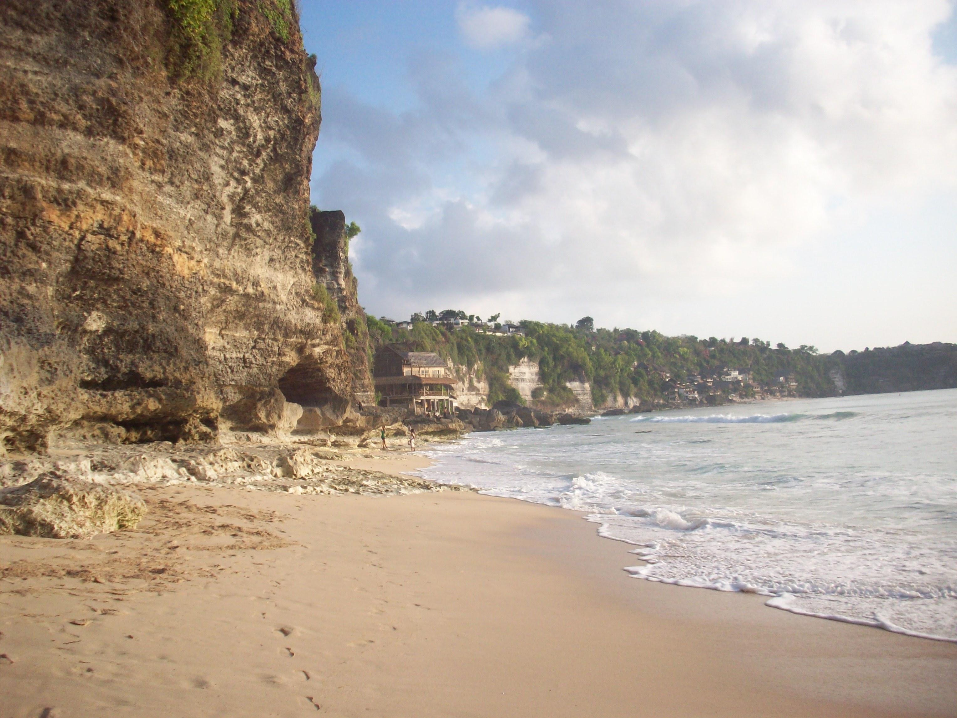 Pantai Dreamland